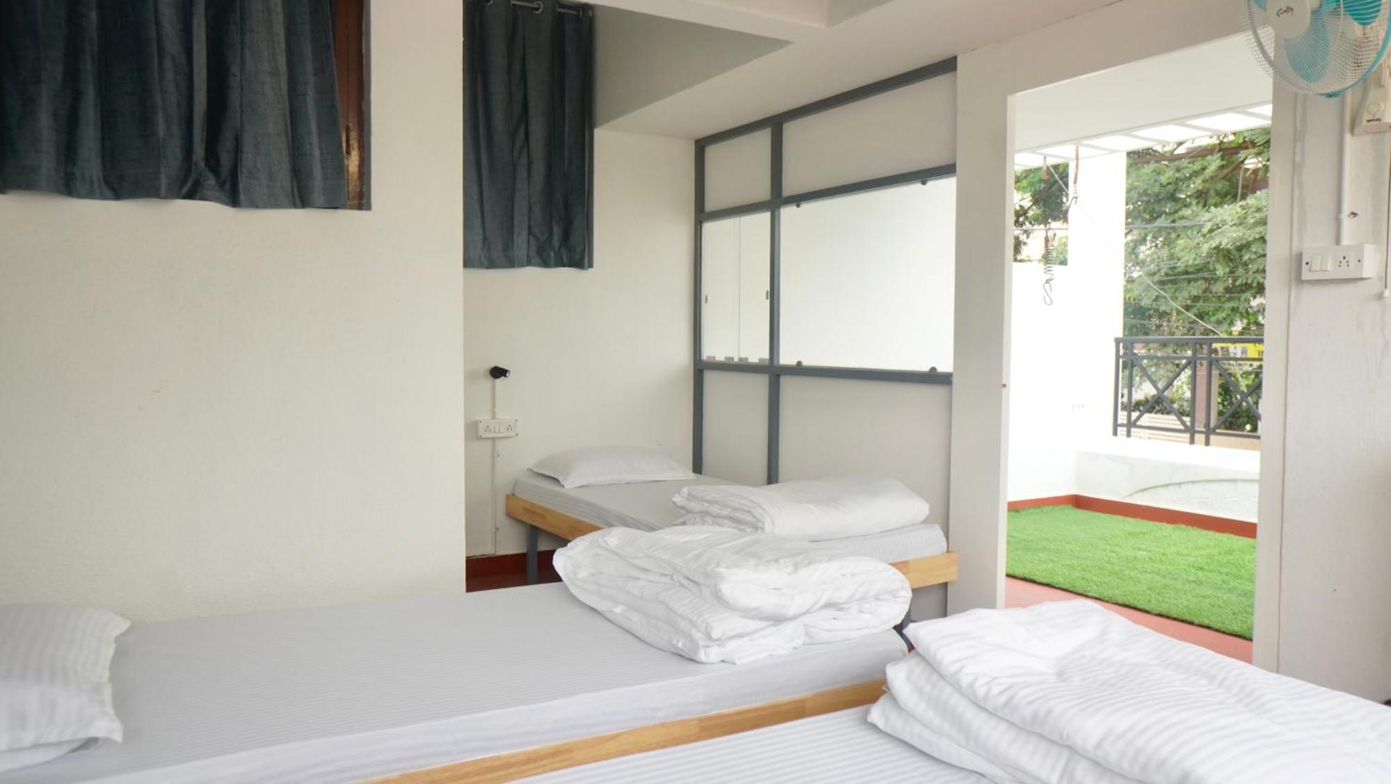 Roambay - Gokulam Hostel Mysore Exterior photo