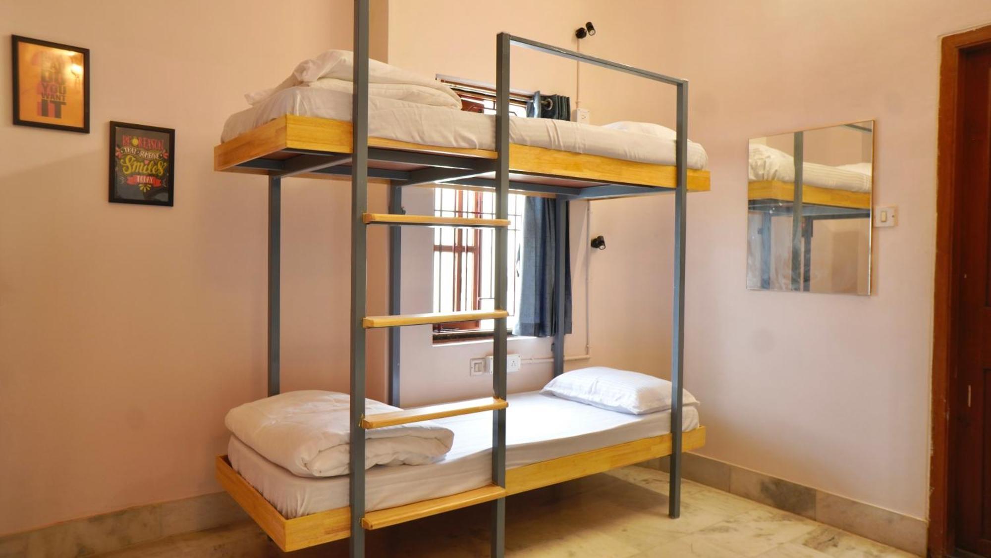 Roambay - Gokulam Hostel Mysore Exterior photo