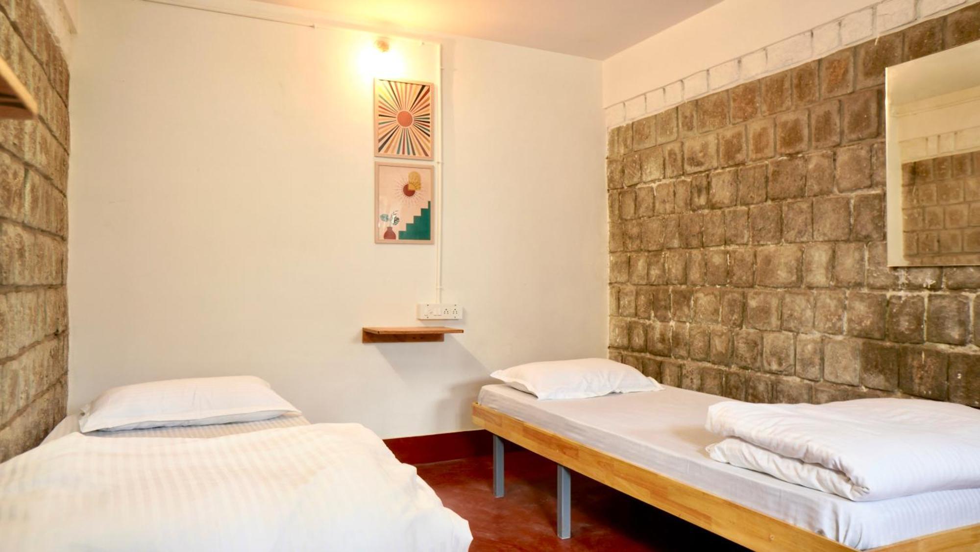 Roambay - Gokulam Hostel Mysore Exterior photo
