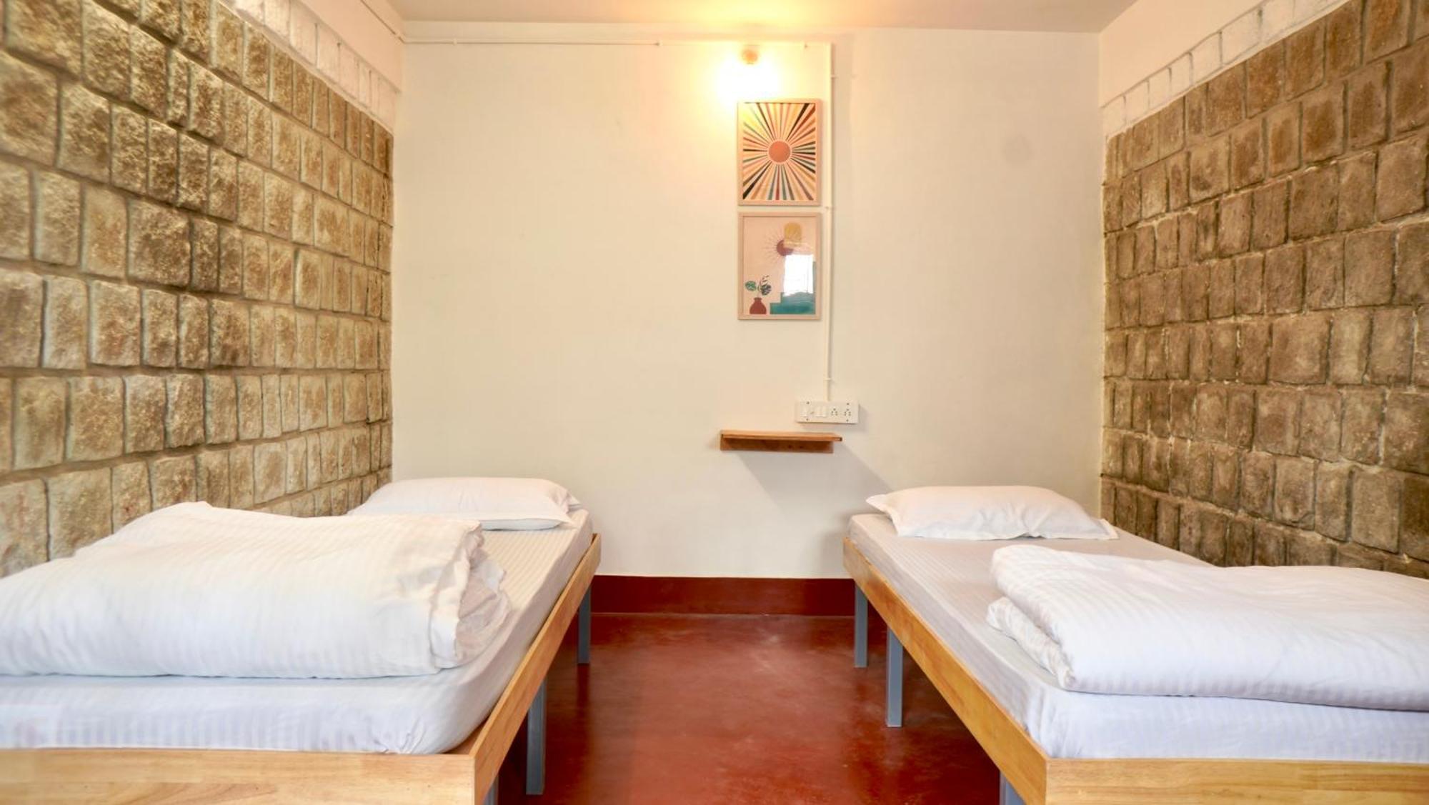 Roambay - Gokulam Hostel Mysore Exterior photo